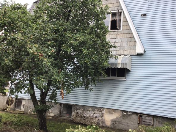 700 Davis St, Scranton, PA 18505